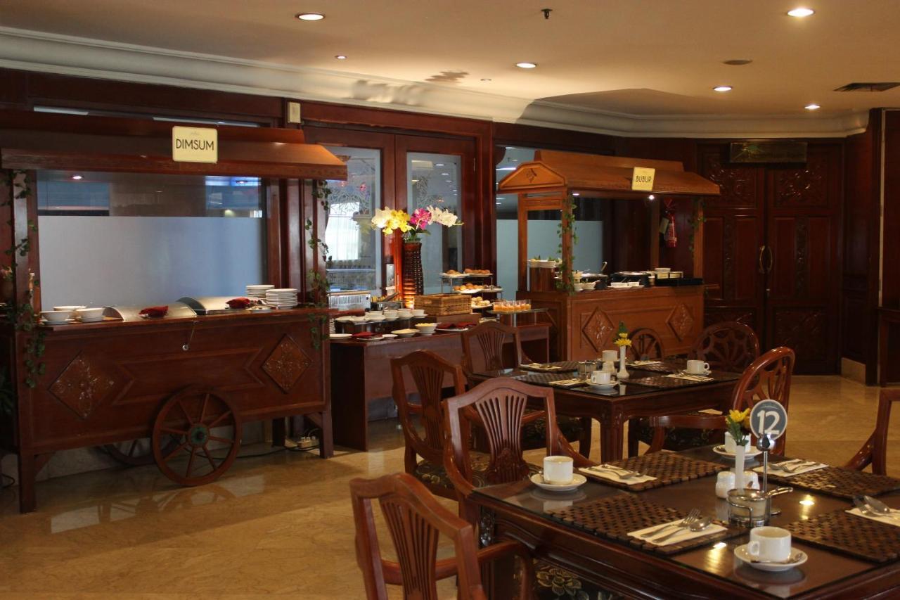 Grand Arkenso Park View Hotel Semarang Exterior photo